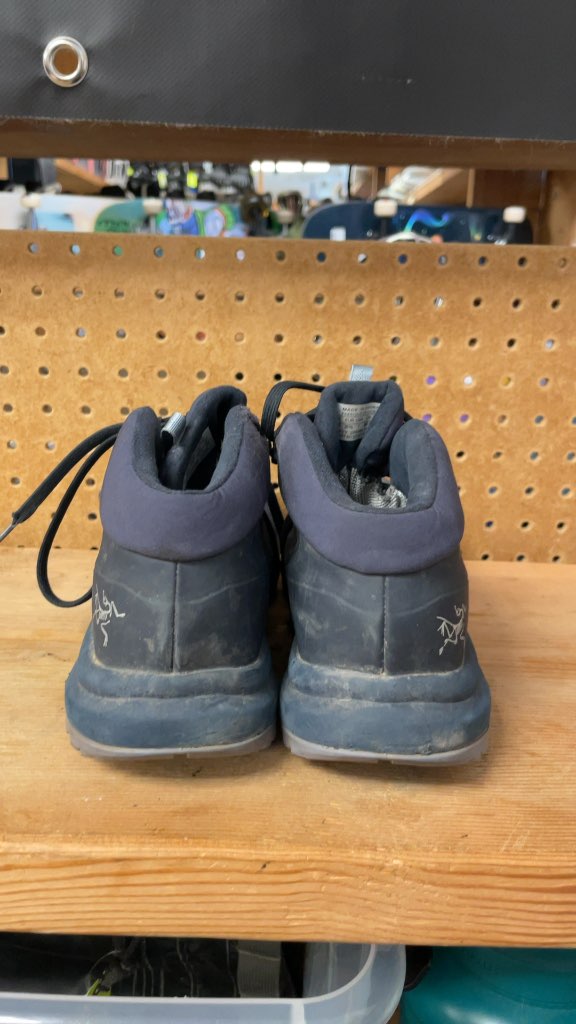 Arc'teryx Aerios FL Mid GTX Hiking Shoes - Navy - Size 7