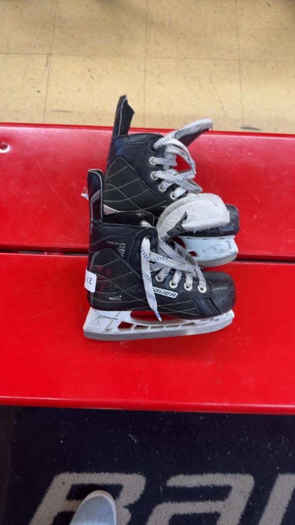 Bauer Hockey Skates Nexus 22 Used Size 12Y