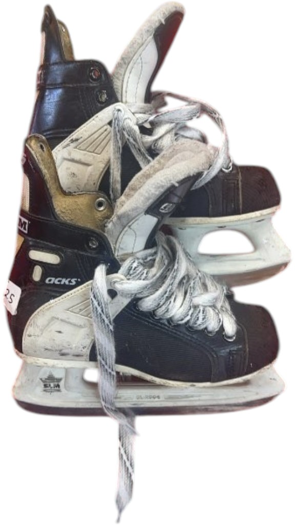 CCM Hockey Skates Tacks Junior Used Size 4 - image 1
