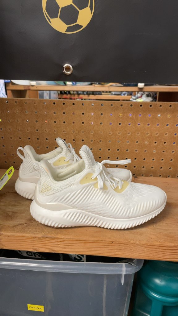 Adidas Alphabounce Women's Running Shoes - Size 6