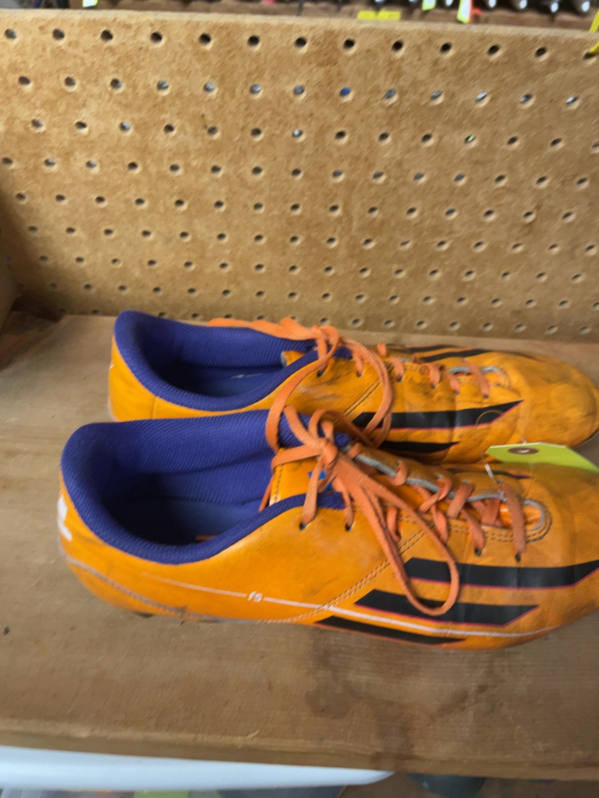 Adidas F5 Size 9.5 US Soccer Cleats