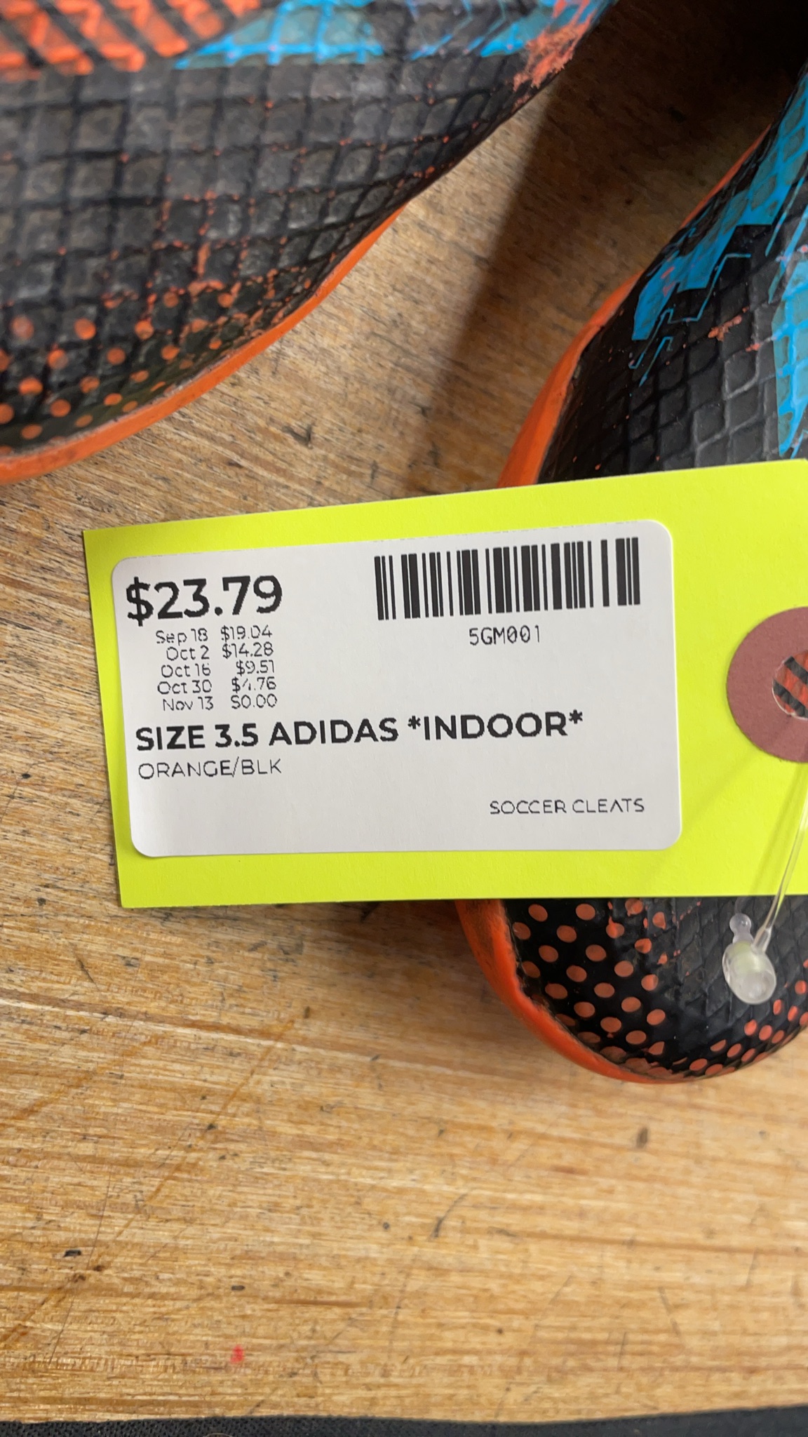 Adidas Indoor Soccer Shoes 3.5 Orange/Black