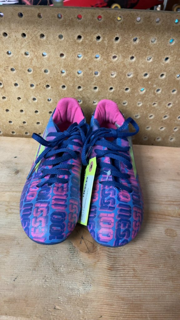 Adidas Messi Soccer Cleats - Size 1.5
