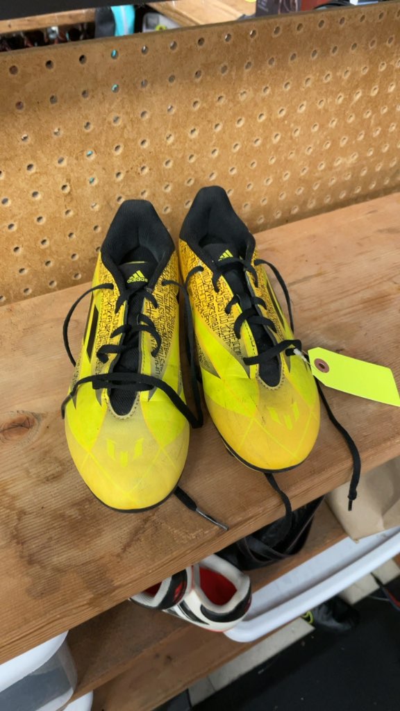 Adidas Messi Soccer Cleats Size 6 Yellow/Black