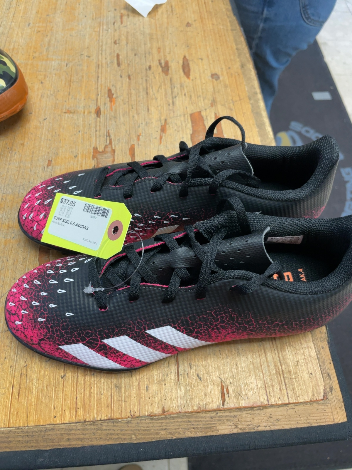 Adidas Predator Freak .4 Turf Soccer Cleats