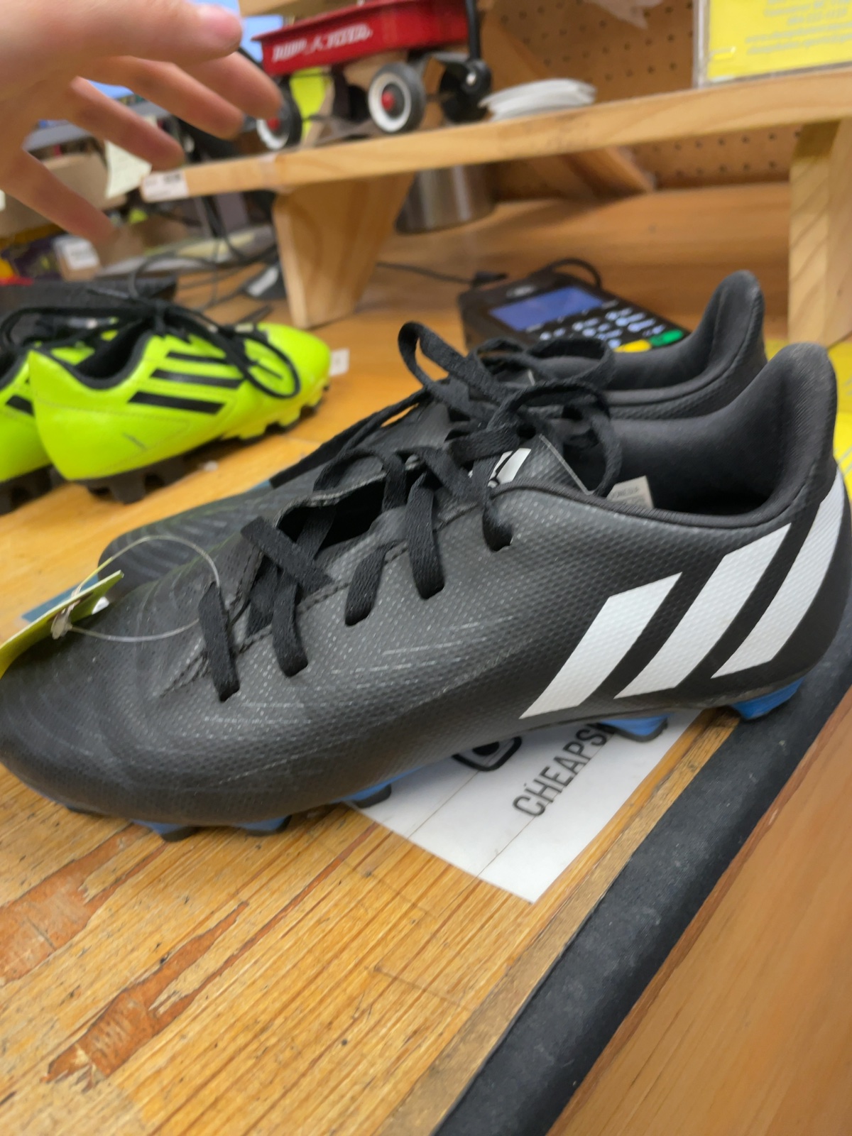 Adidas Predator Size 4 Soccer Cleats