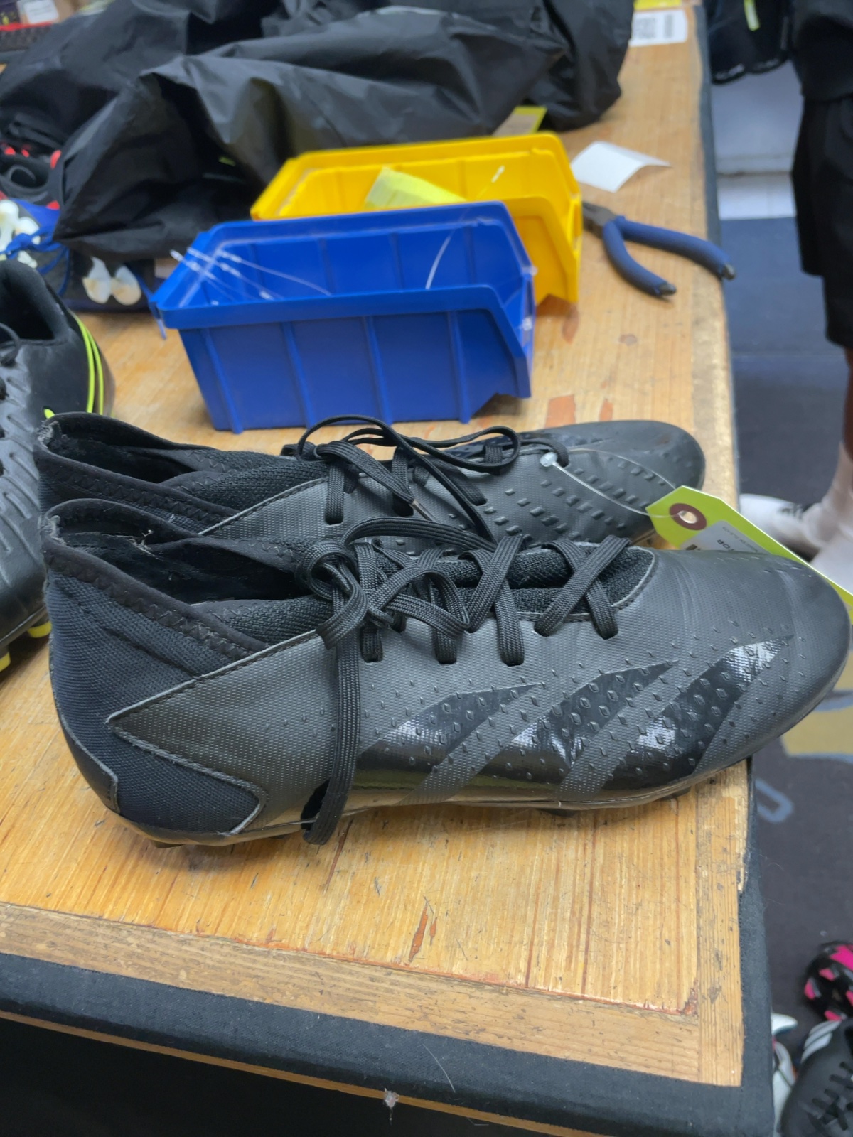 Adidas Predator Size 5.5 Black Soccer Cleats