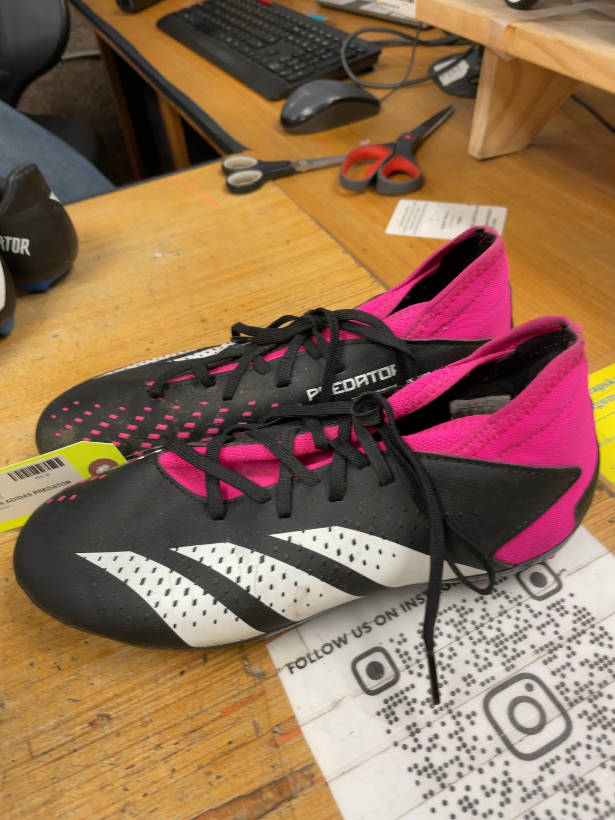Adidas Predator Size 5.5 Soccer Cleats