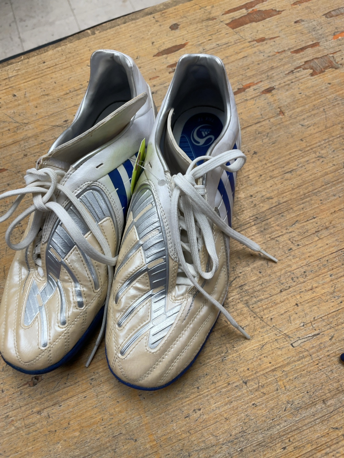 Adidas Predator Size 8.5 Soccer Cleats