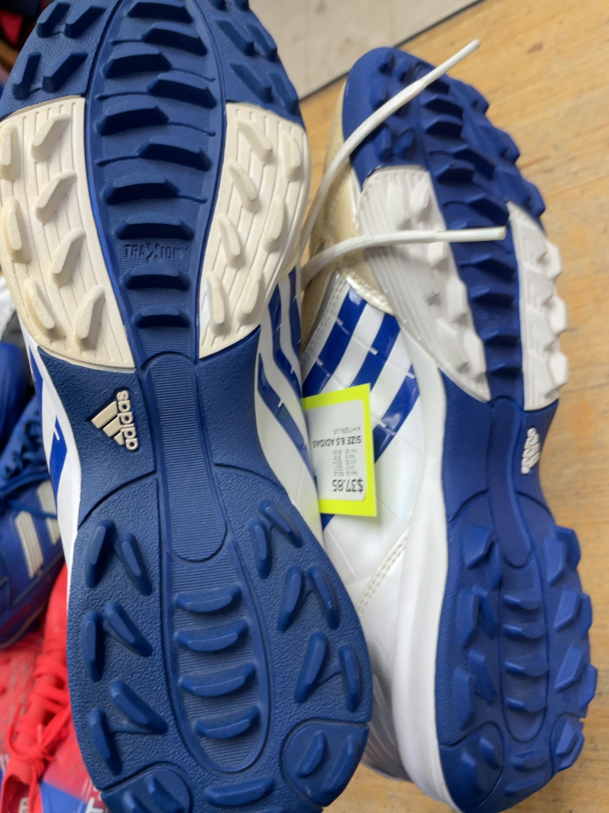 Adidas Predator Size 8.5 Soccer Cleats