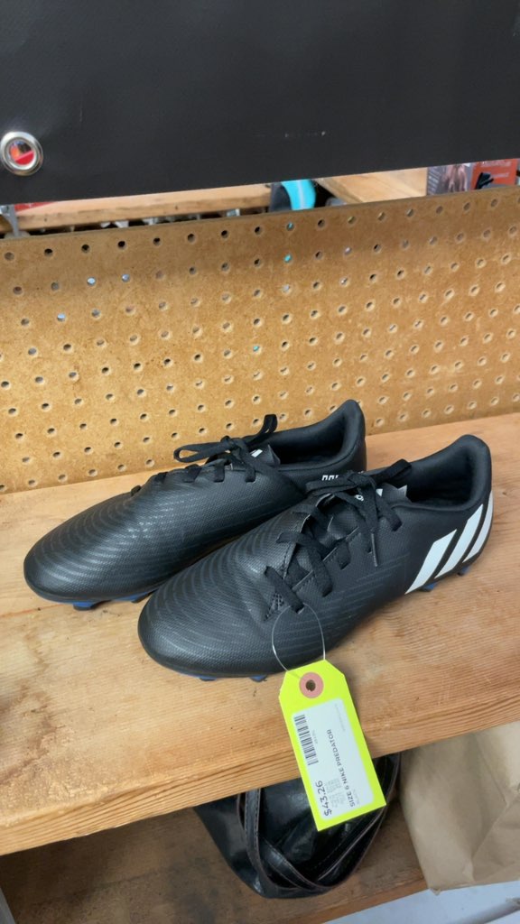 Adidas Predator Soccer Cleats - Size 6