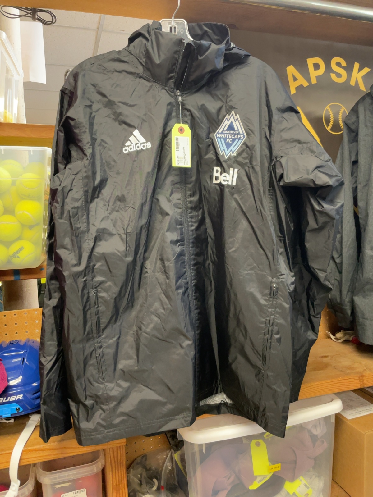 Adidas Vancouver Whitecaps FC Size Large Rain Jacket