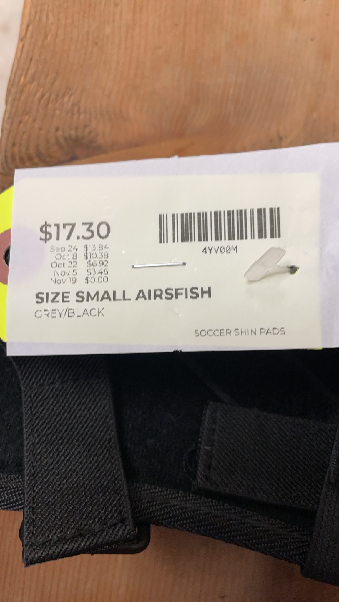 Airfish Soccer Shin Pads Size Small Grey/Black