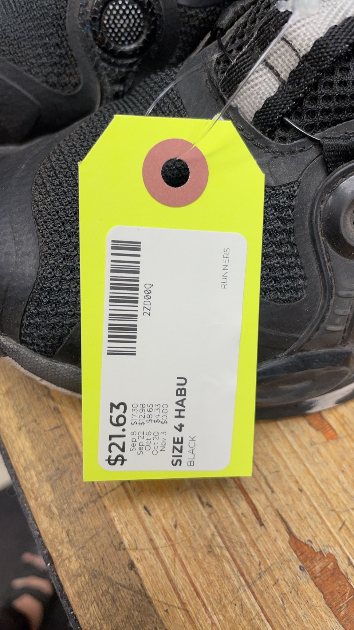 Anta Habu Kids Running Shoes - Size 4