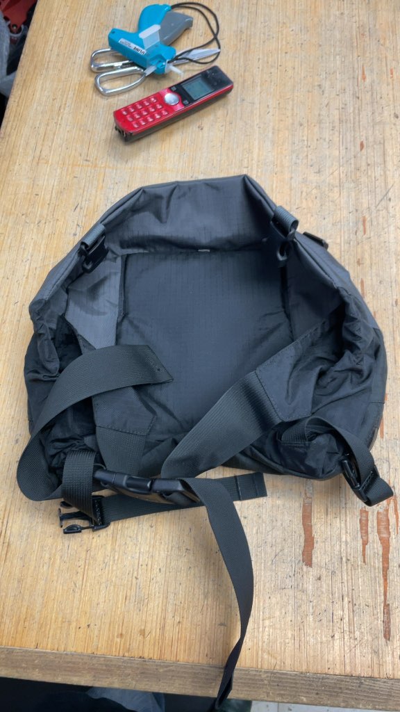 Arc'teryx Mantis Waist Pack - Grey/Yellow - Backpack Brain Compartment