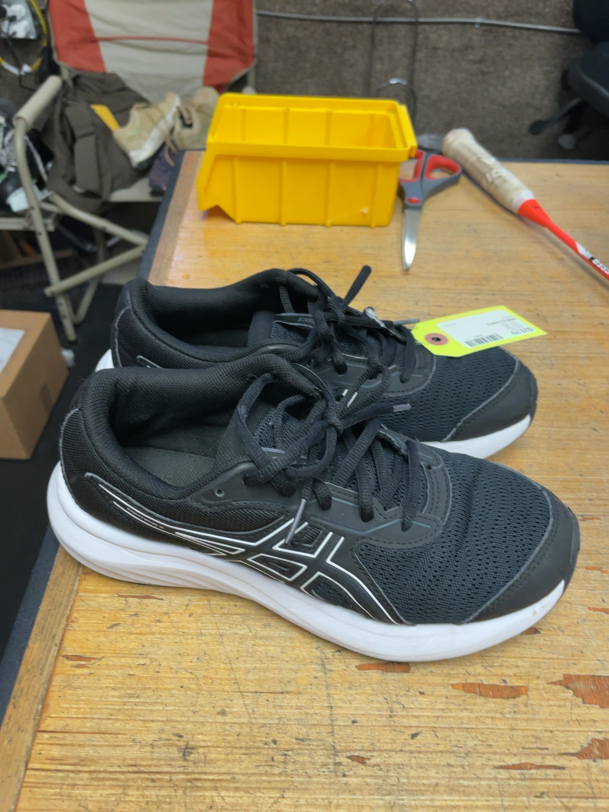 ASICS Contend 8 Running Shoes - Size 5.5