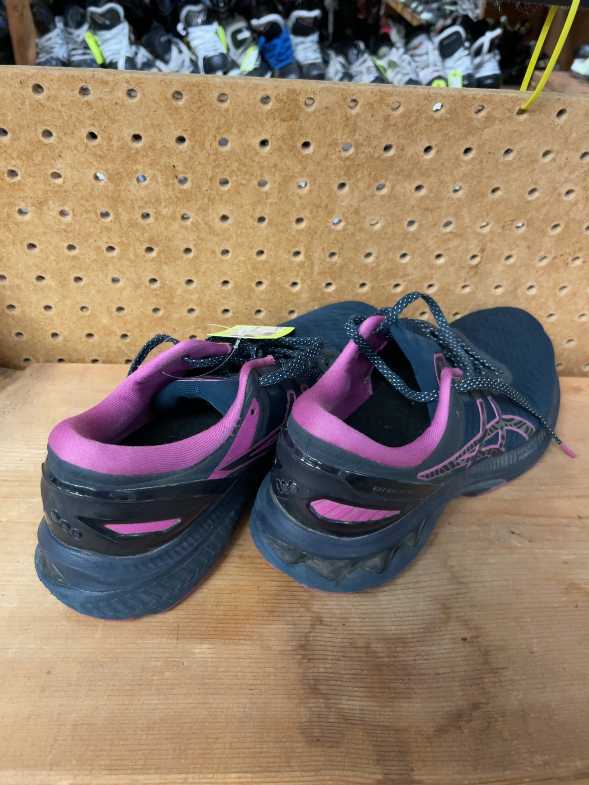 ASICS Gel-Kayano 28 Size 8.5 Blue Running Shoes