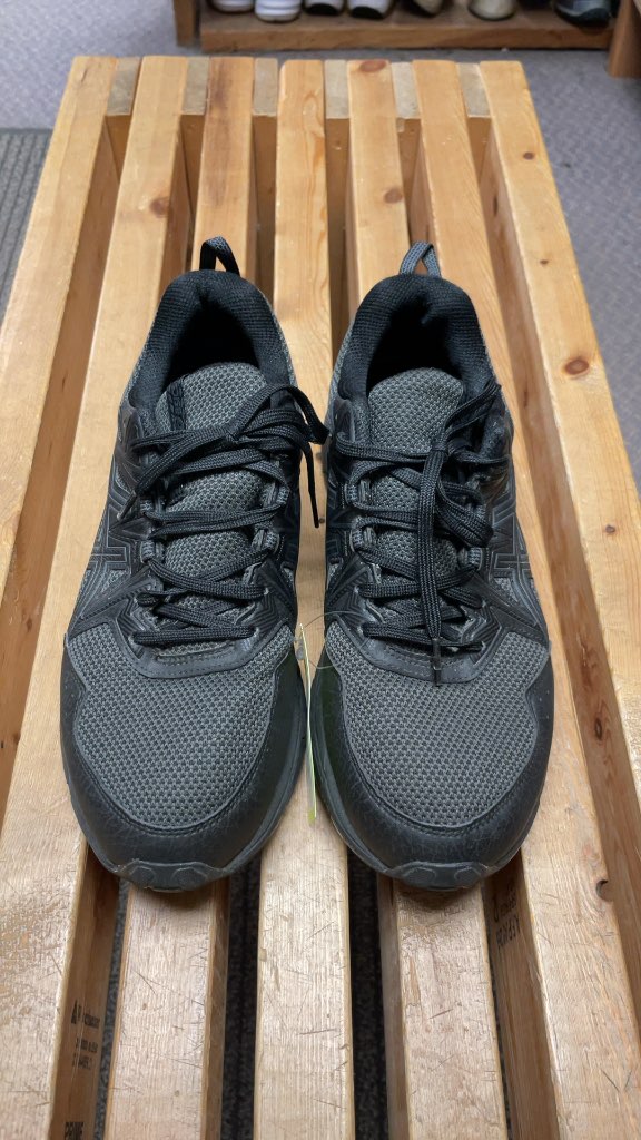 ASICS Gel Running Shoes - Size 9