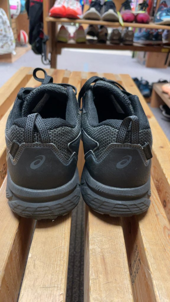 ASICS Gel Running Shoes - Size 9