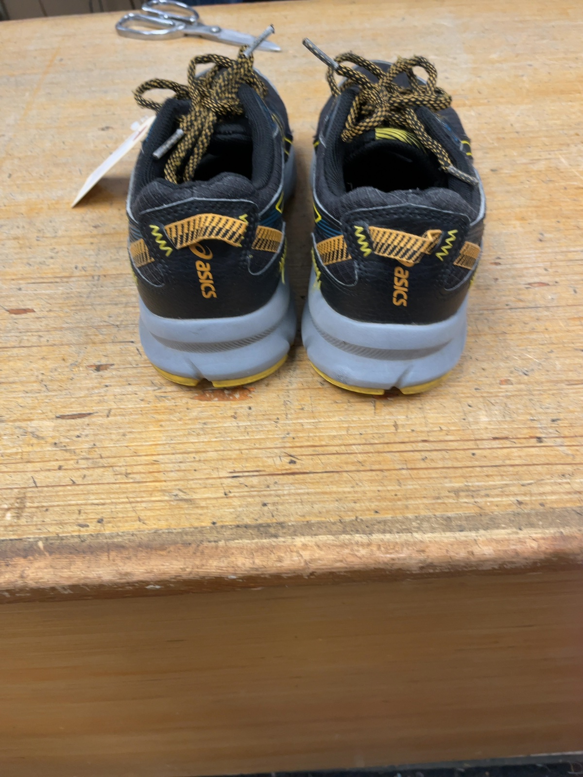 ASICS Gel-Venture 8 Size 6 Running Shoes