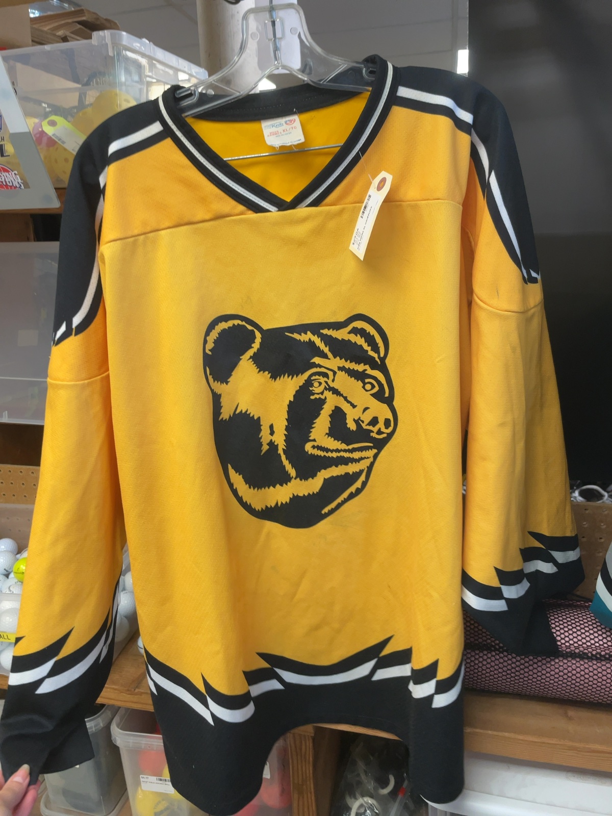 Athletic Knit Grizzlies Mens XL Hockey Jersey Yellow/Black #22