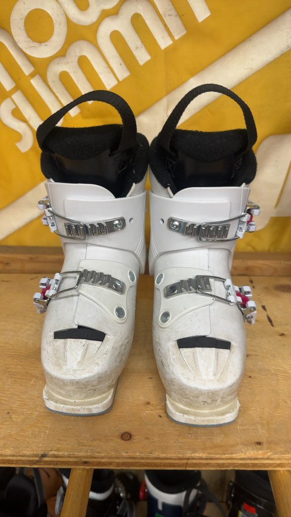 Atomic Kids Ski Boots Hawx Girl 2 Used Size 18.5