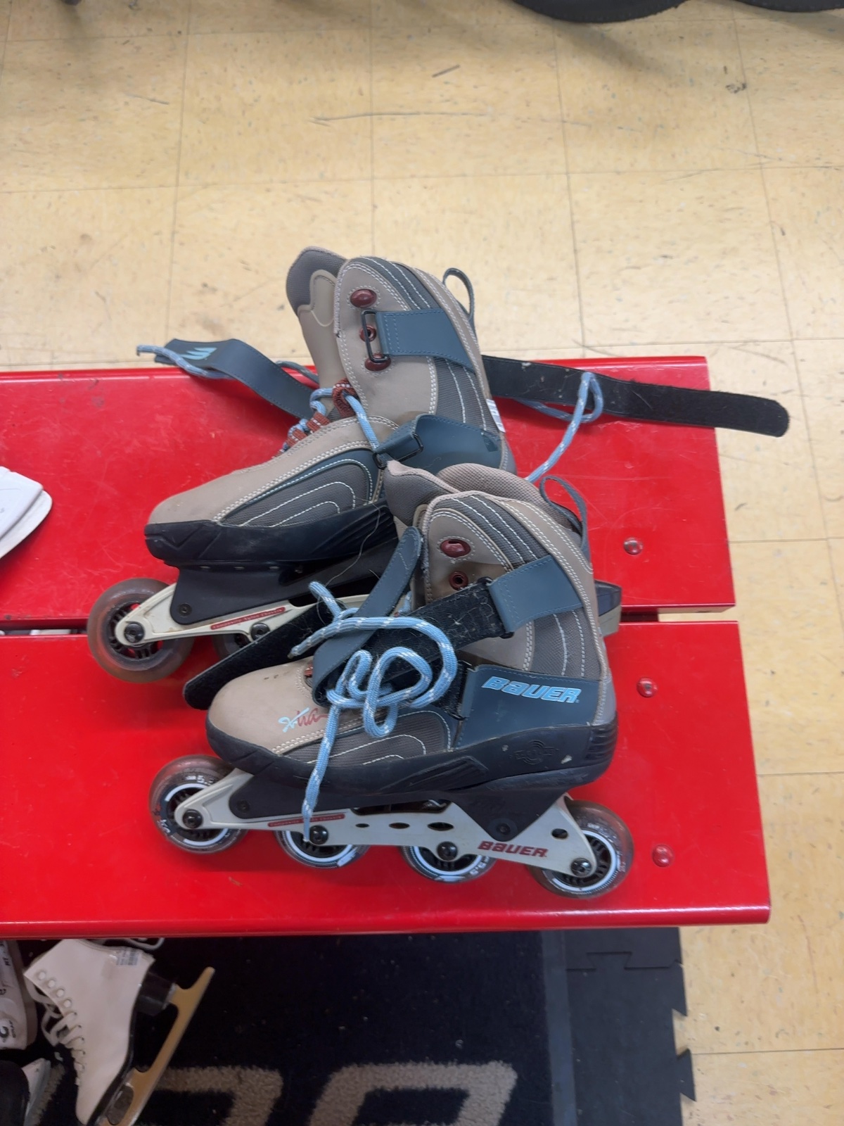 Bauer Aria Inline Skates Size 8