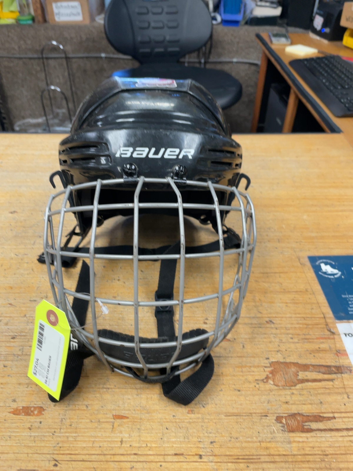 Bauer Hockey Helmet with Cage (56-61 cm)