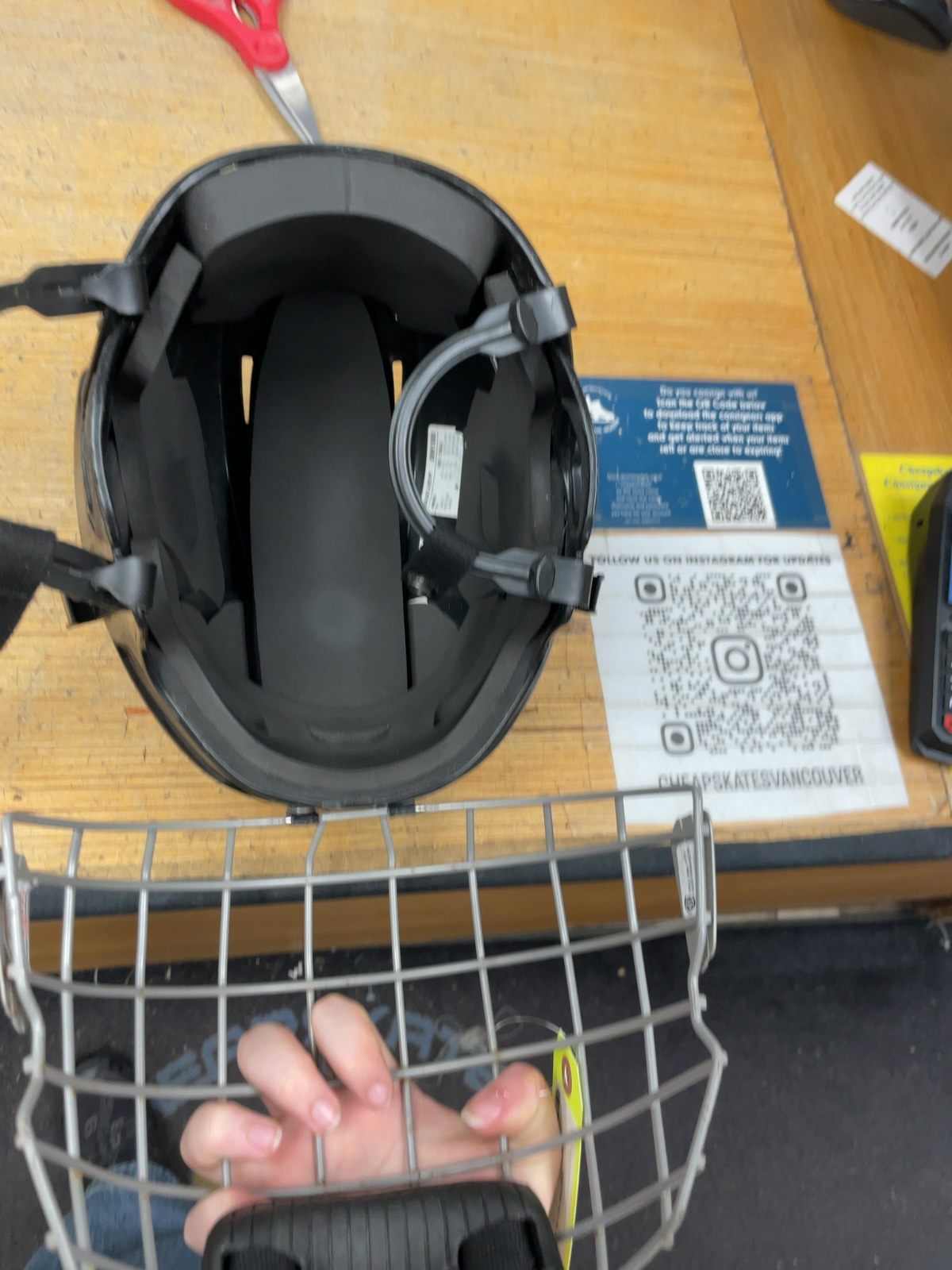 Bauer Hockey Helmet with Cage (56-61 cm)