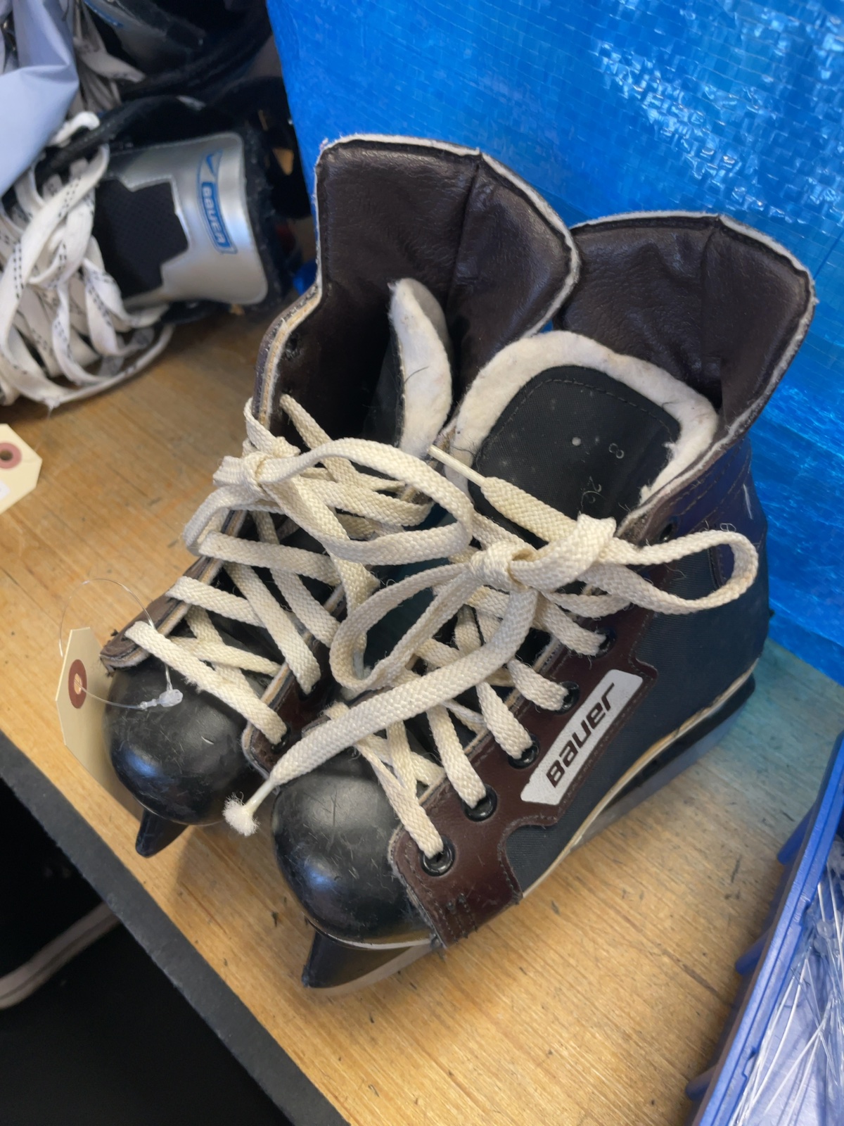 Bauer Hockey Skates 8.5C Black/Brown