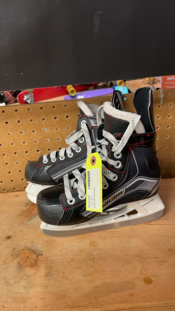 Bauer Hockey Skates Size 13C