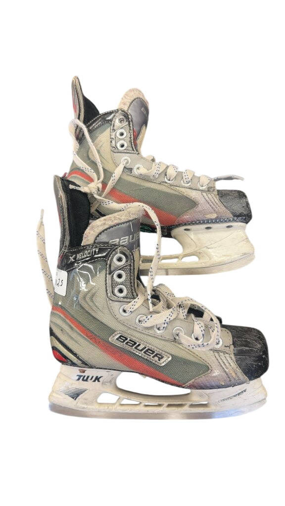 Bauer Hockey Skates Velocity Silver/Red Used Size 2.5 - image 1
