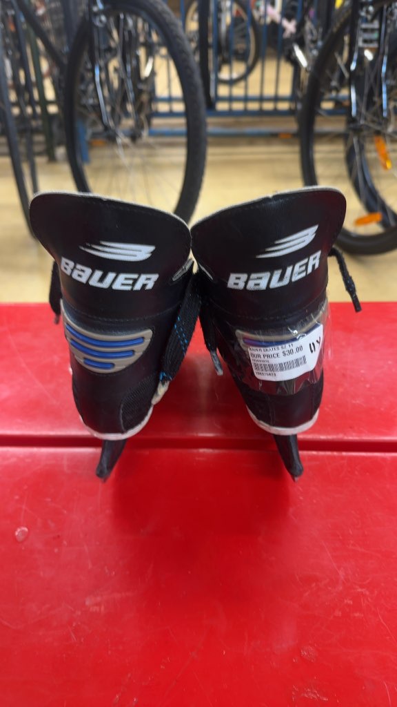 Bauer Ice Hockey Skates Youth Used Size 11