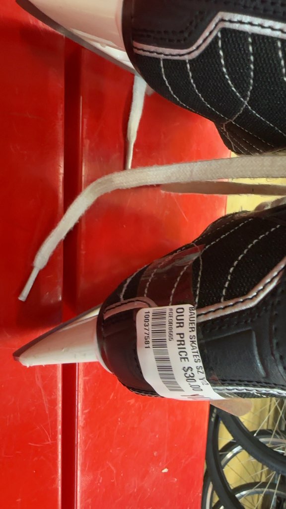 Bauer Nexus 22 Youth Hockey Skates - Used - Size Y12