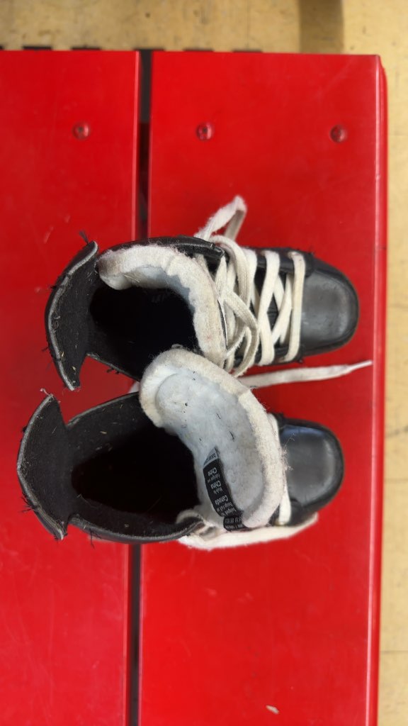 Bauer Nexus 22 Youth Hockey Skates - Used - Size Y12