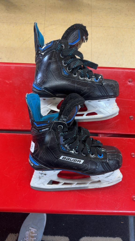 Bauer Nexus N9000 Ice Hockey Skates Used Size 3