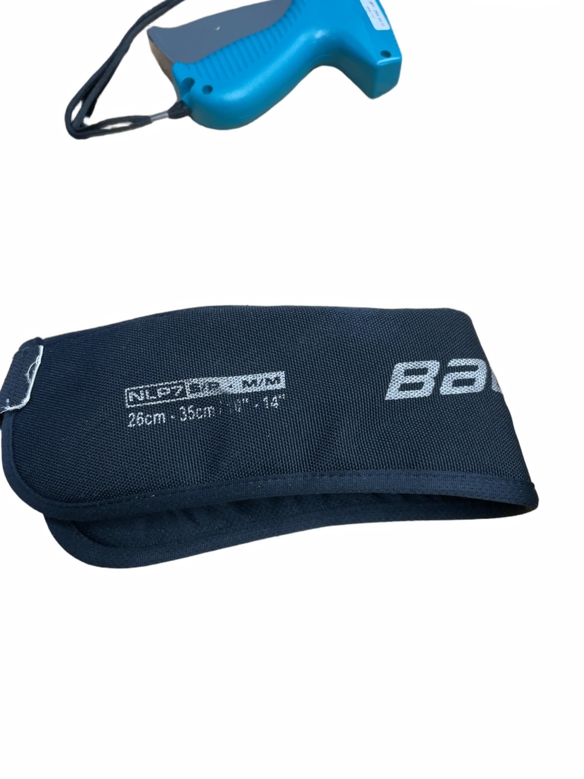 Bauer NLP7 Small/Medium Hockey Neckguard
