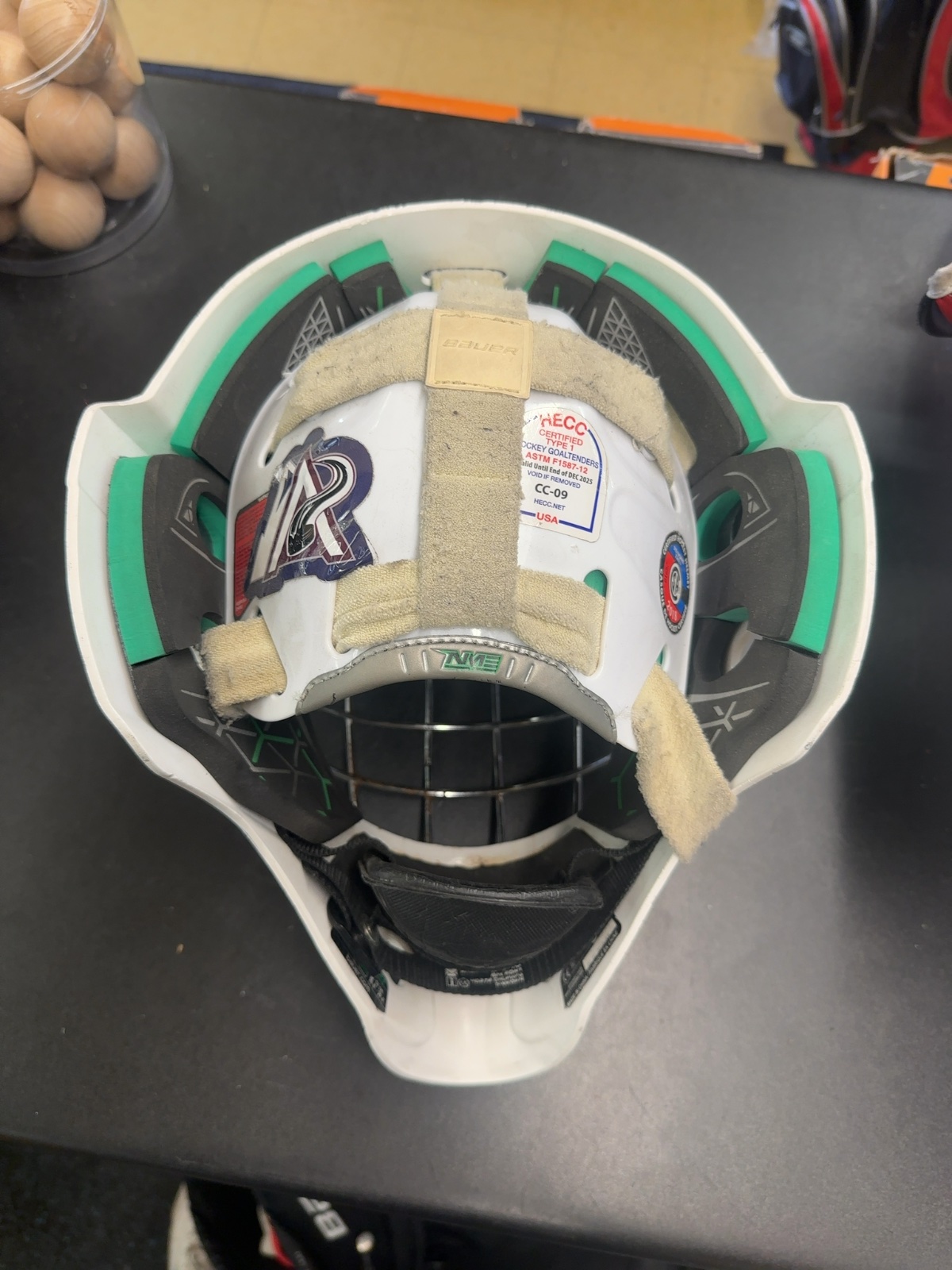 Bauer NME4 Junior Goalie Mask - White