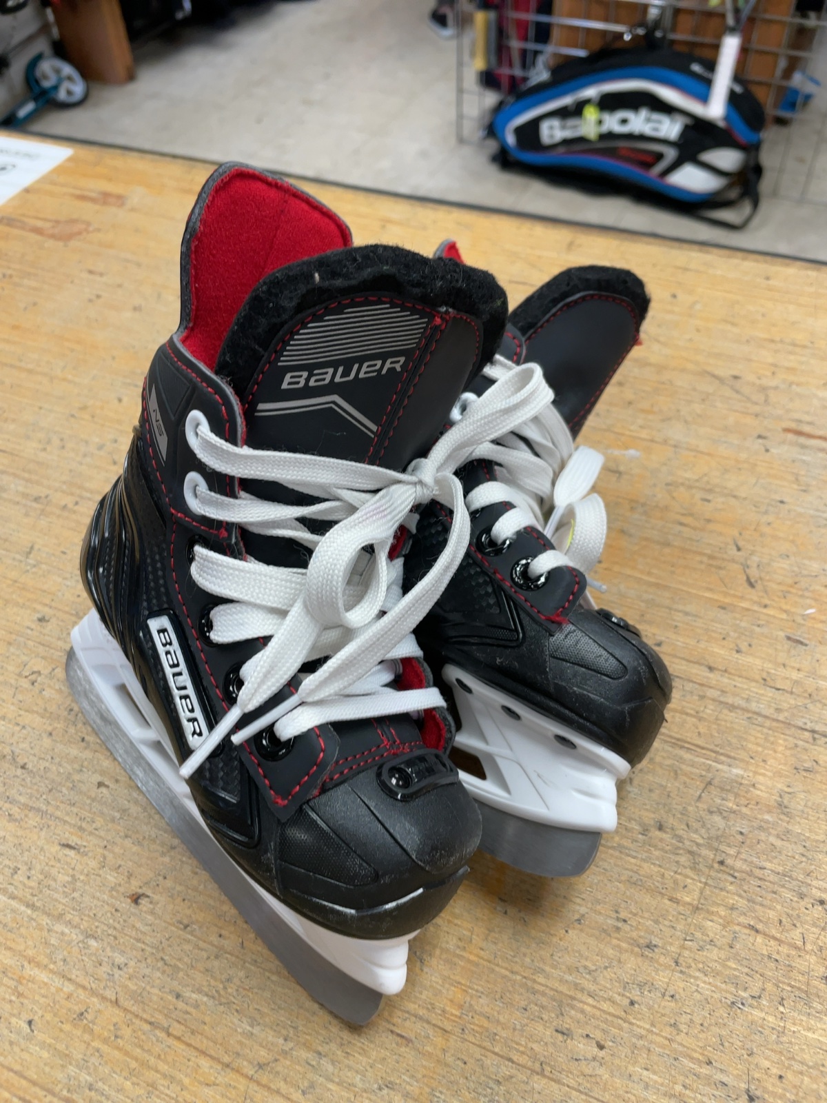 Bauer NS Hockey Skates - Size 7C