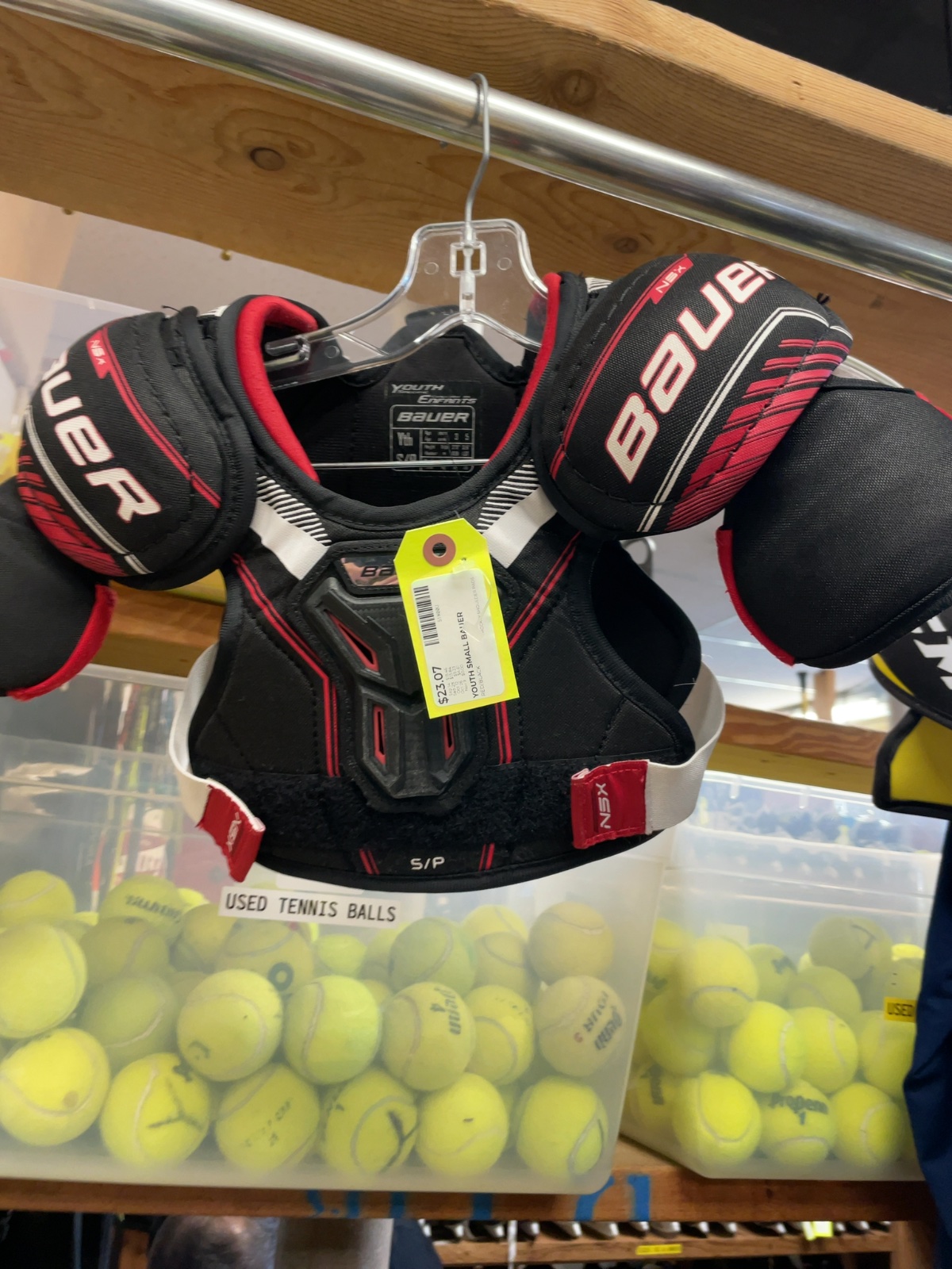 Bauer NSX Youth Small Shoulder Pads