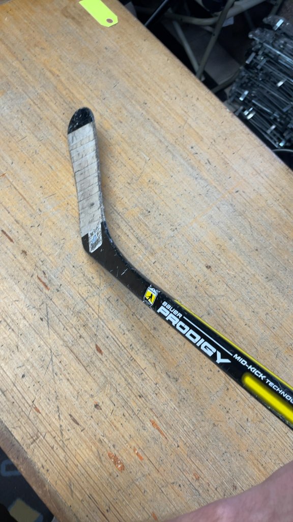 Bauer Prodigy RH Hockey Stick