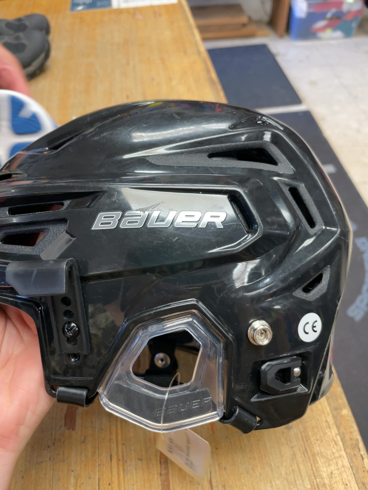 Bauer RE-AKT 155 Size M Hockey Helmet
