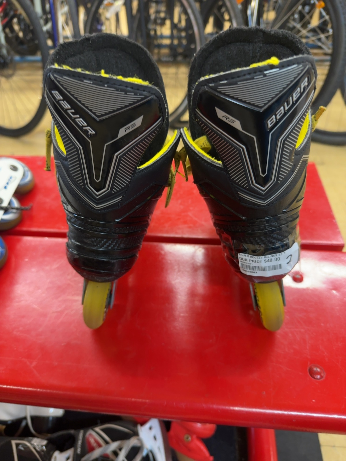 Bauer RS Youth Inline Hockey Skates - Size 2
