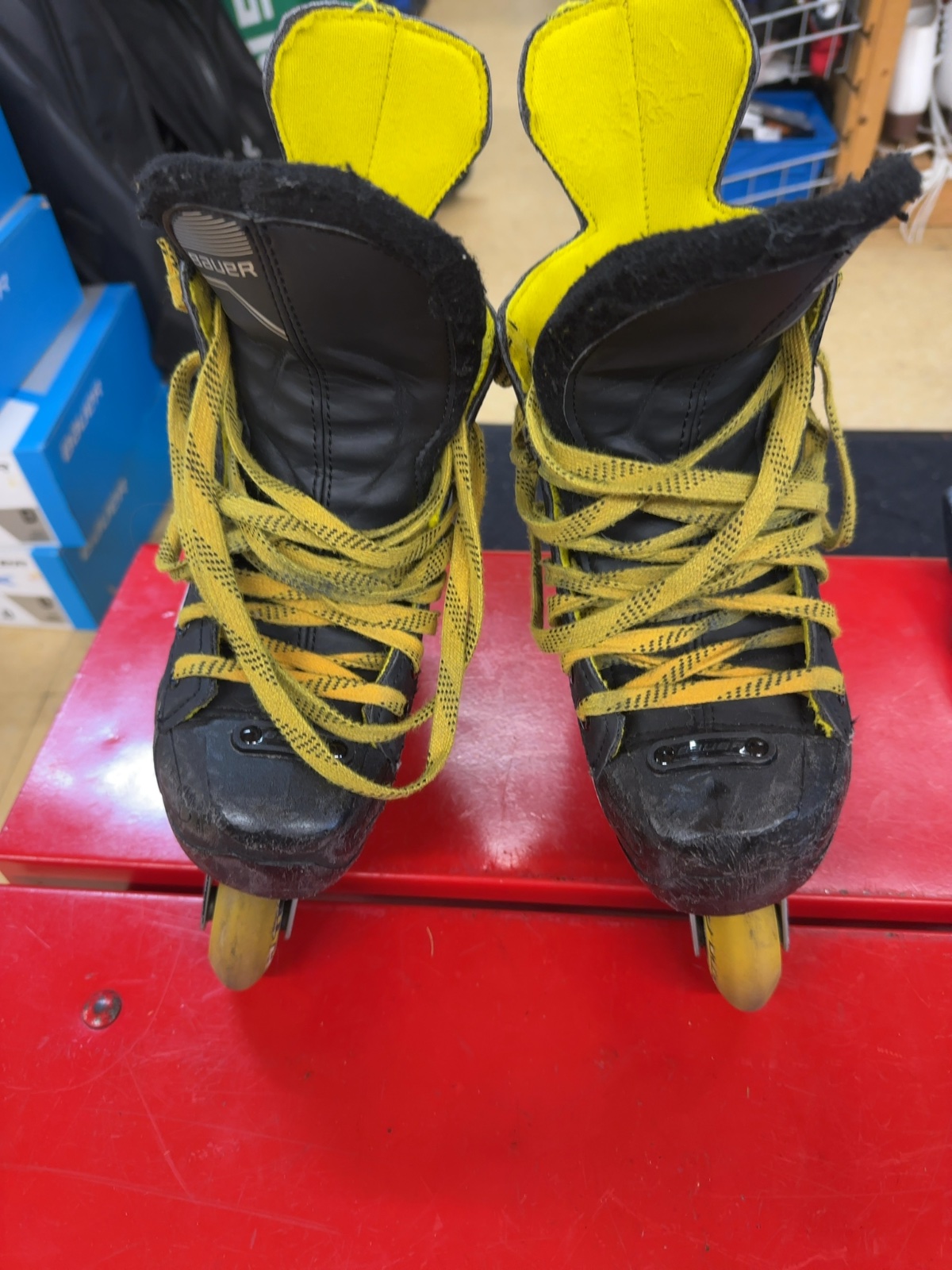 Bauer RS Youth Inline Hockey Skates - Size 2