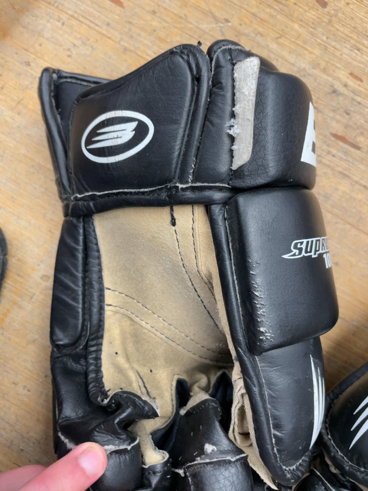 Bauer Supreme 1000 13" Hockey Gloves