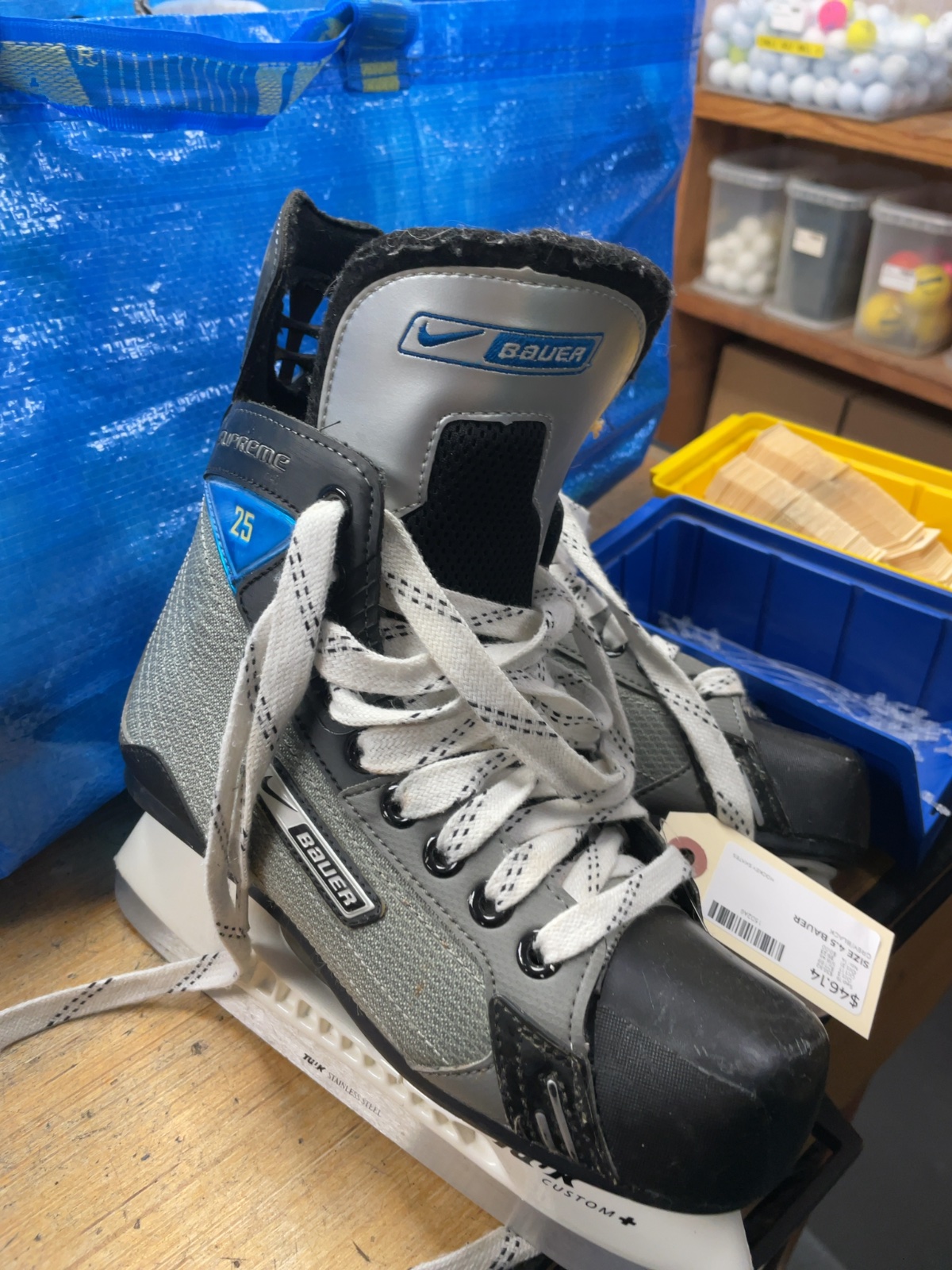 Bauer Supreme 25 Size 4.5 Hockey Skates