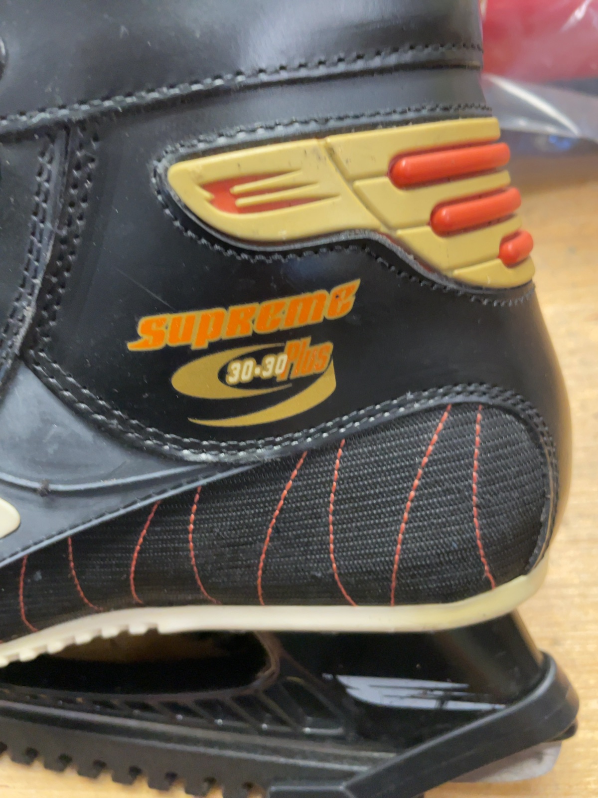 Bauer Supreme 30-30 Plus Size 7.5 Hockey Skates