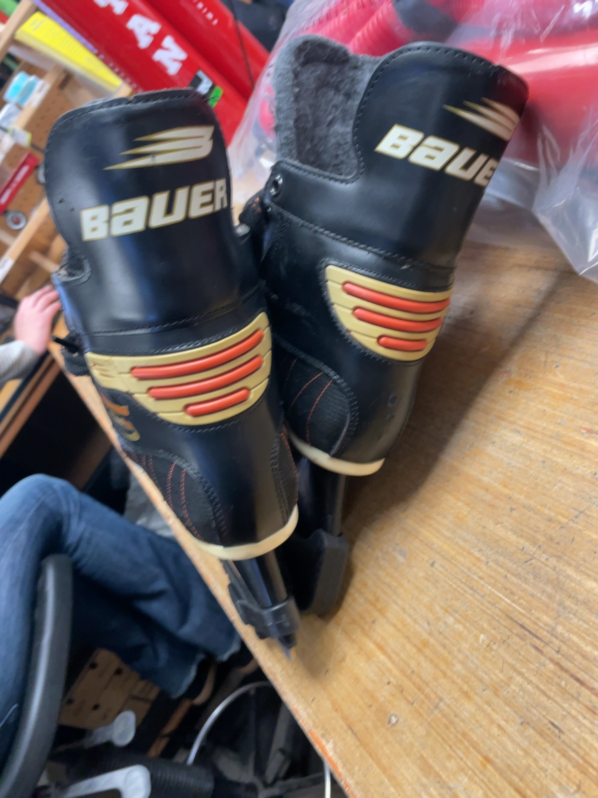 Bauer Supreme 30-30 Plus Size 7.5 Hockey Skates