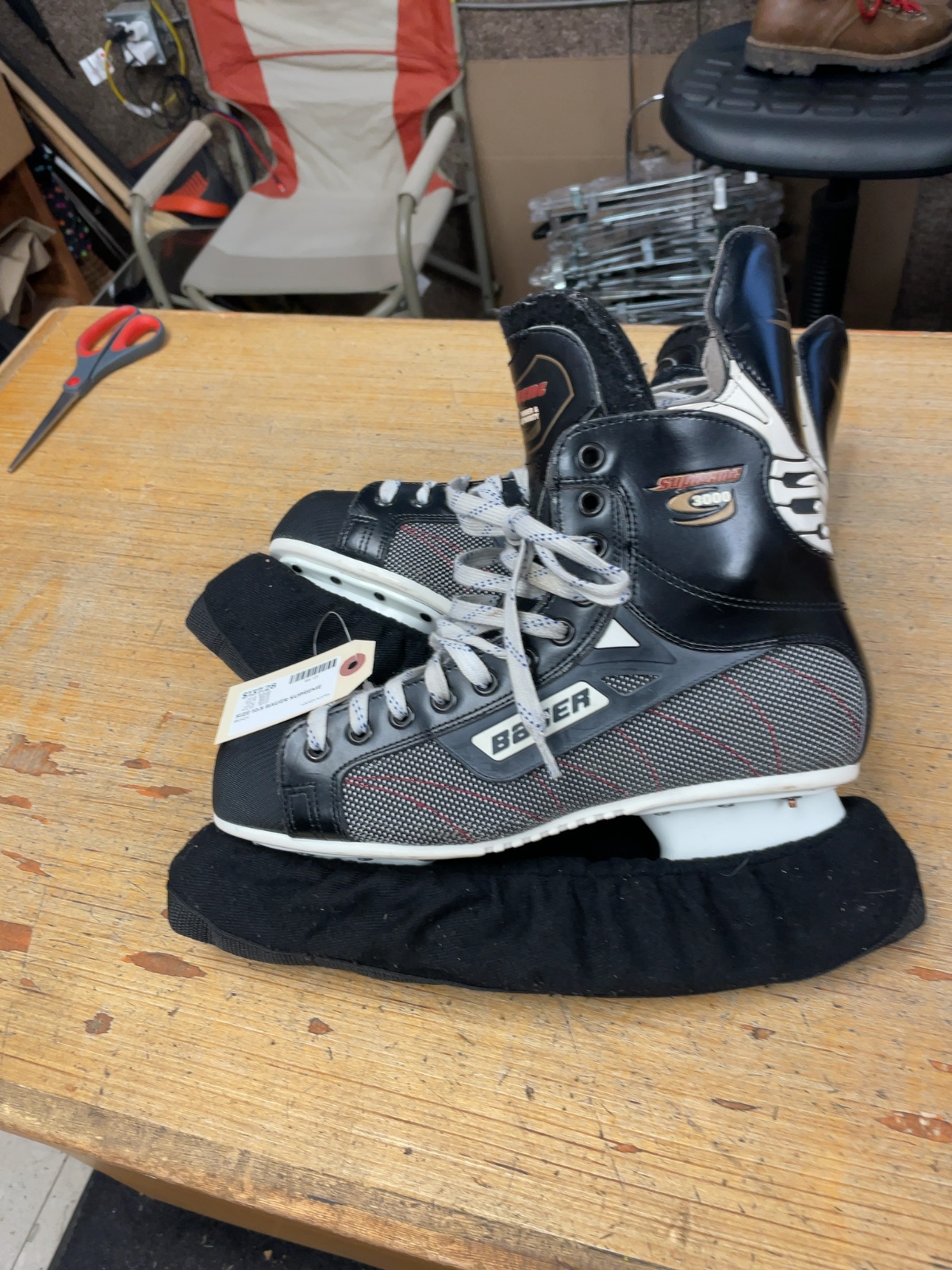 Bauer Supreme 3000 Size 10.5 Hockey Skates