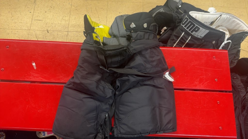 Bauer Supreme Hockey Pants Junior Large Black Used